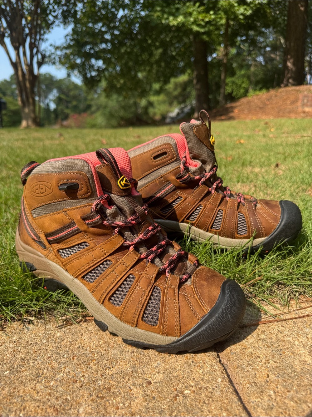 KEEN Targhee II Brown Coral Leather Hiking Boots